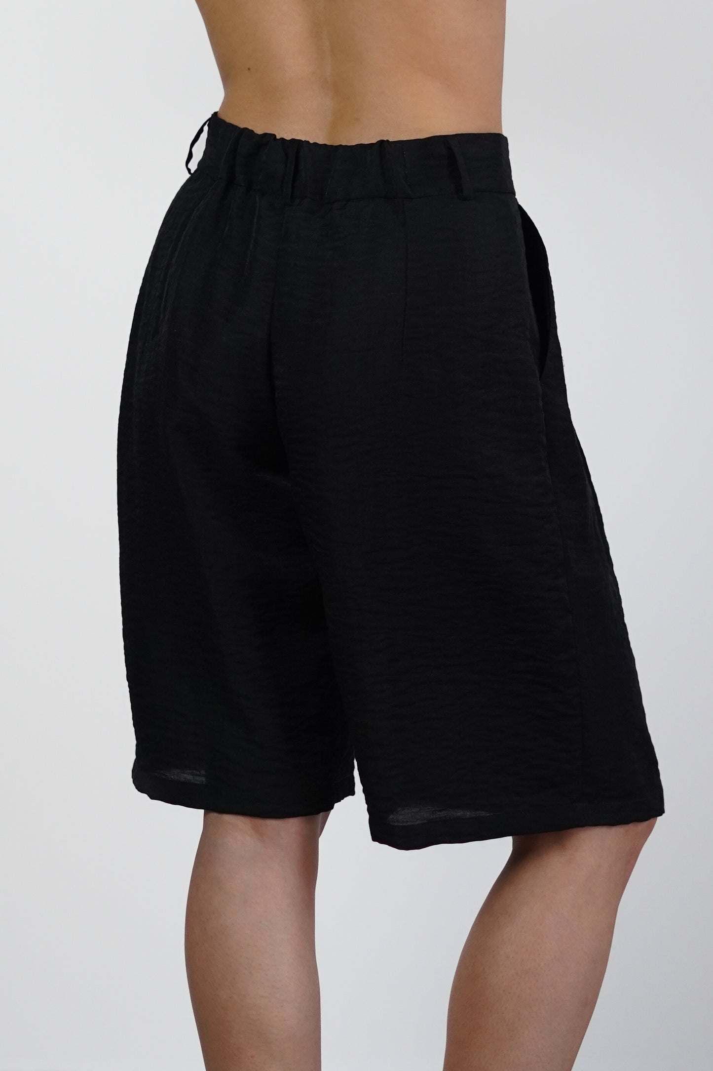 Victoria Bermuda Shorts Black